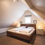 Taal-Huis-1B